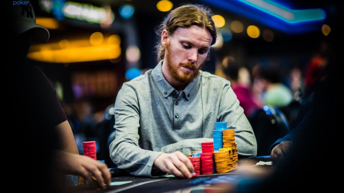 How to Dominate Your Poker Tournament as Chip Leader?